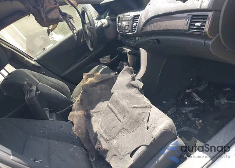 2017 Honda Accord Hybrid из США, поврежденный, VIN JHMCR6F35HC019787